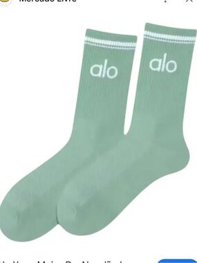 ALO Yoga Men's Crew Socks in Mint
